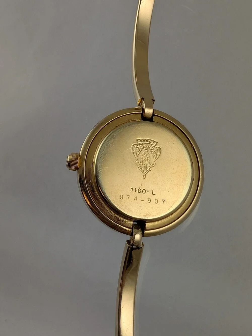 AUTHENTIC GUCCI 1100L BEZEL BANGLE WATCH w/5 Bezels/ PETITE/EXCELLENT